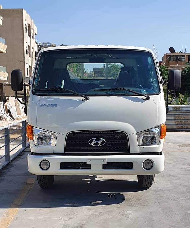 الشاحنة HYUNDAI HD72